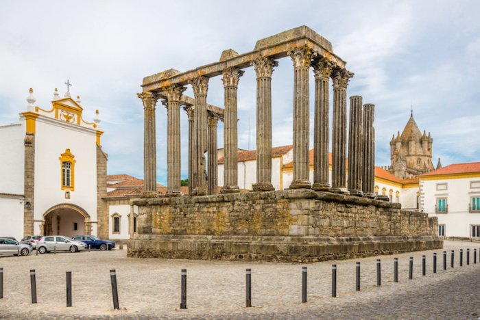 Evora temple